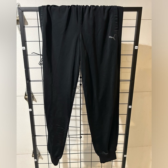 Puma Black Sweatpants - Classic Comfort for Everyday Wear - Picture 1 of 5